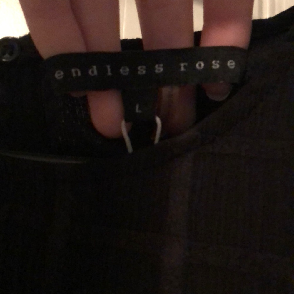 Endless Rose black feather tank top - Picture 3 of 7